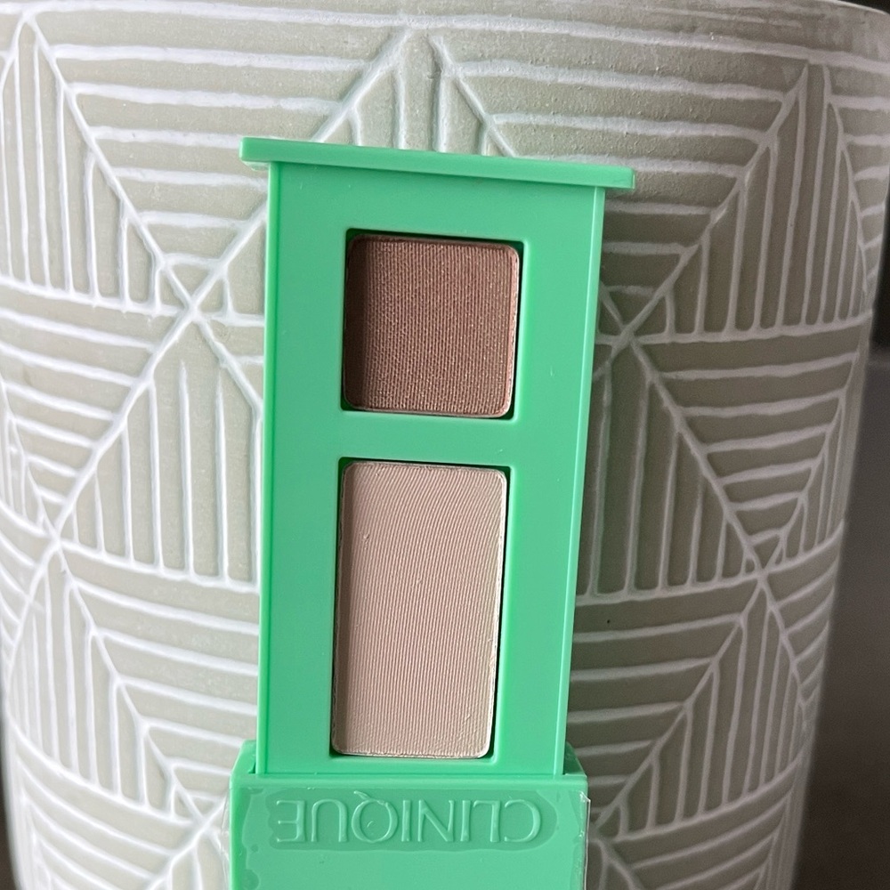 Clinique Duo Ivory Bisque-Bronze Satin Eyeshadow Palette ~New~